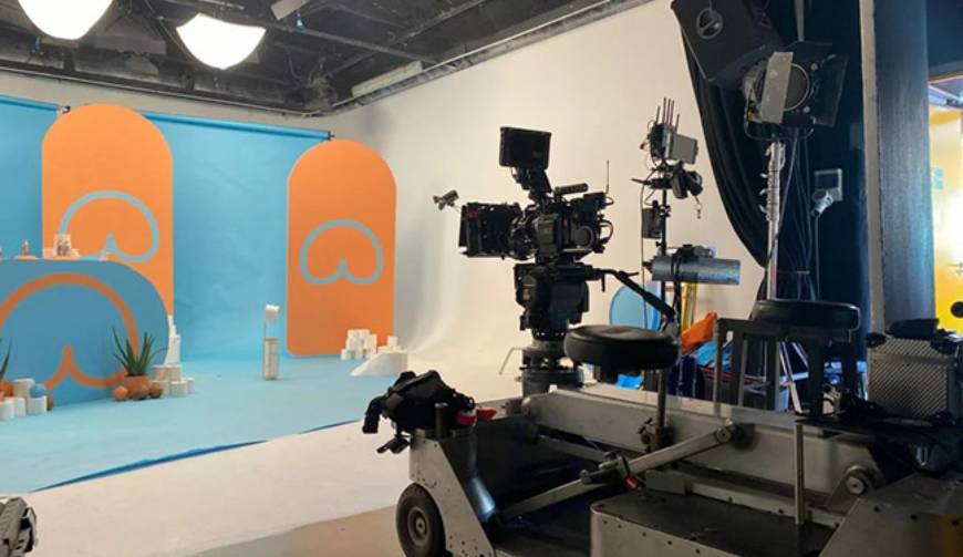 章丘市极致互动，品质至上，树立行业标杆的产品宣传视频